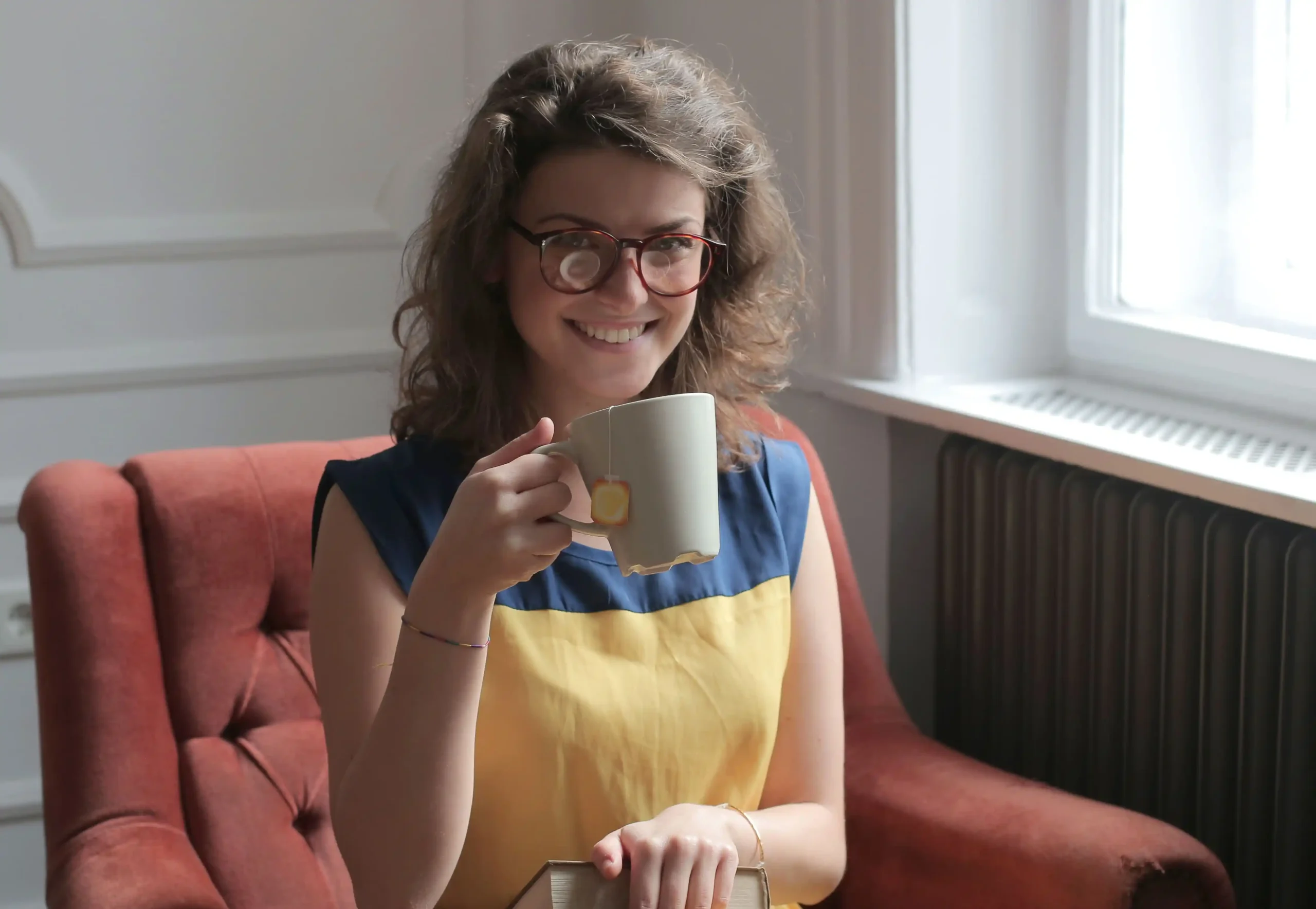 Can Tummy Tea Really Help With Bloating? Understanding the Trend Behind Herbal Teas