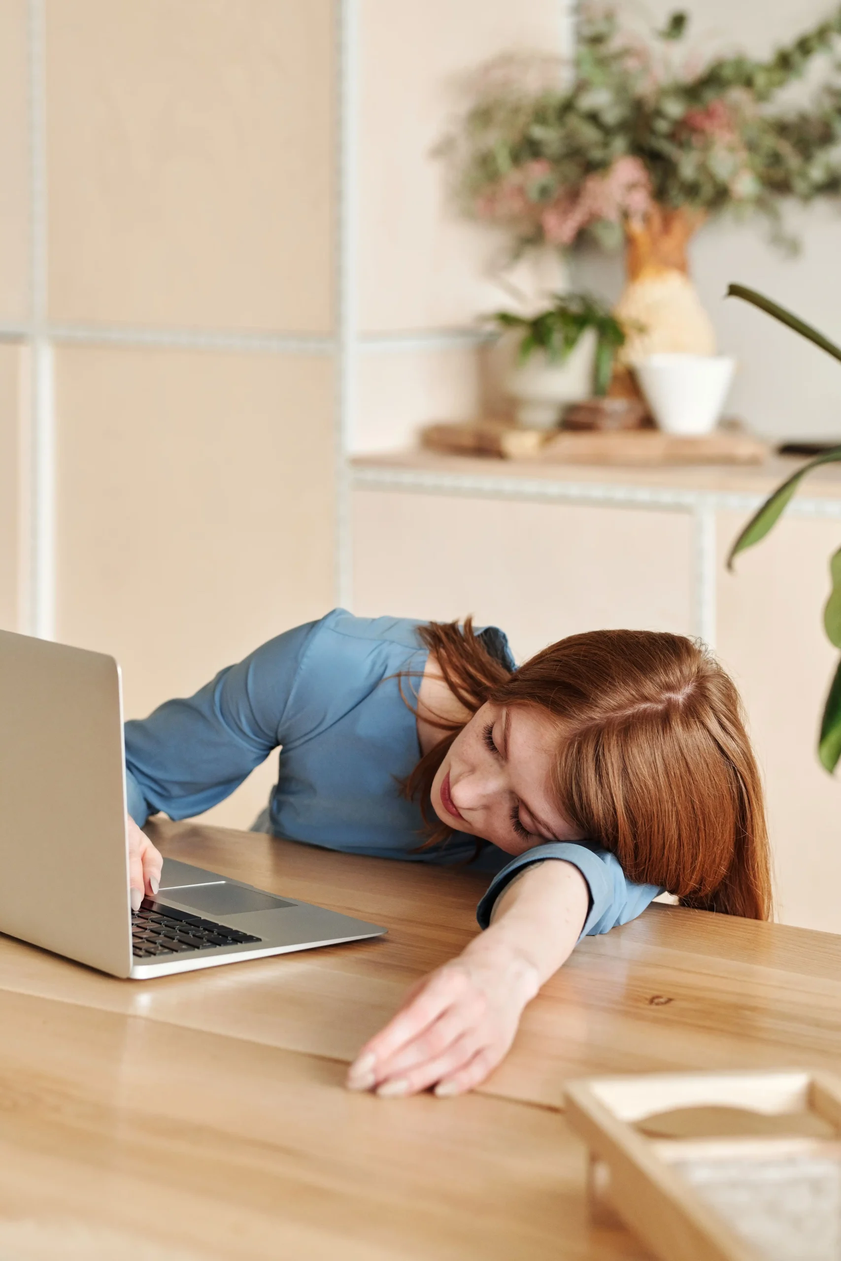 Why You’re Always Tired: 10 Everyday Habits That Could Be Draining Your Energy